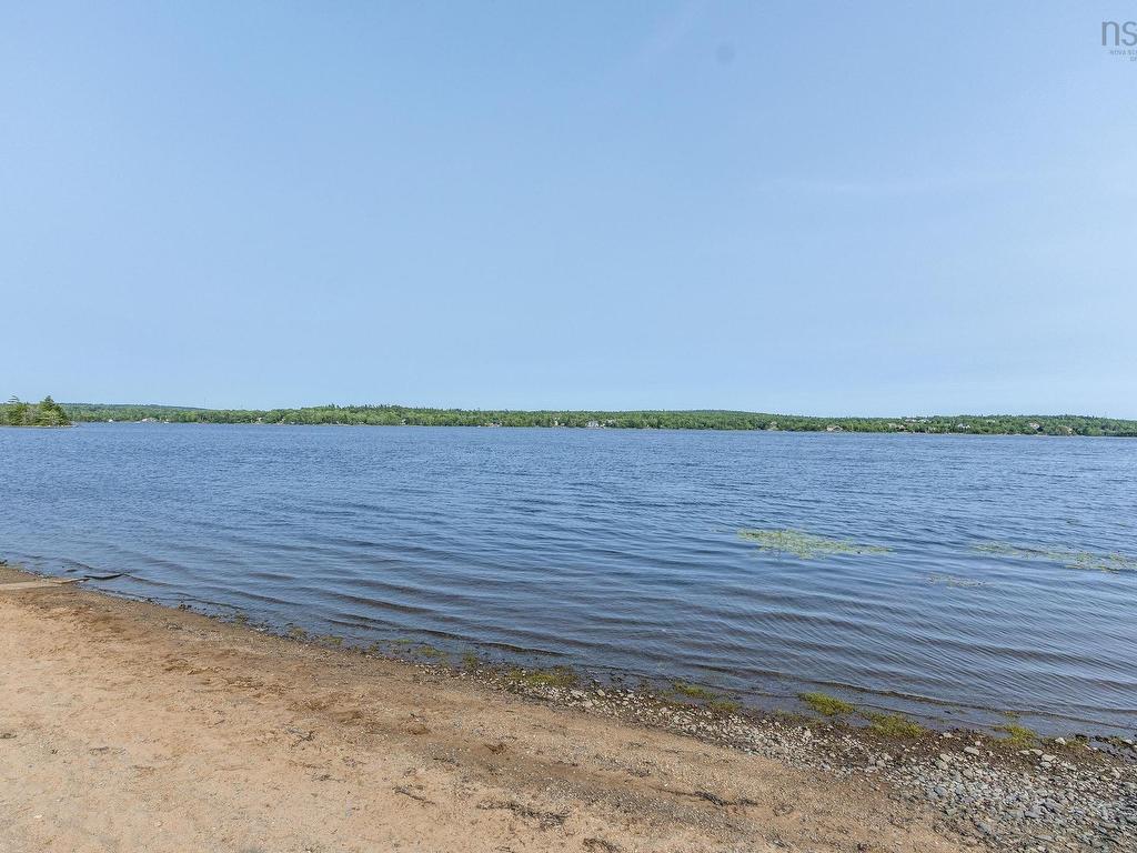 












63 That Street

,
Porters Lake,




NS
B3E 1H3

