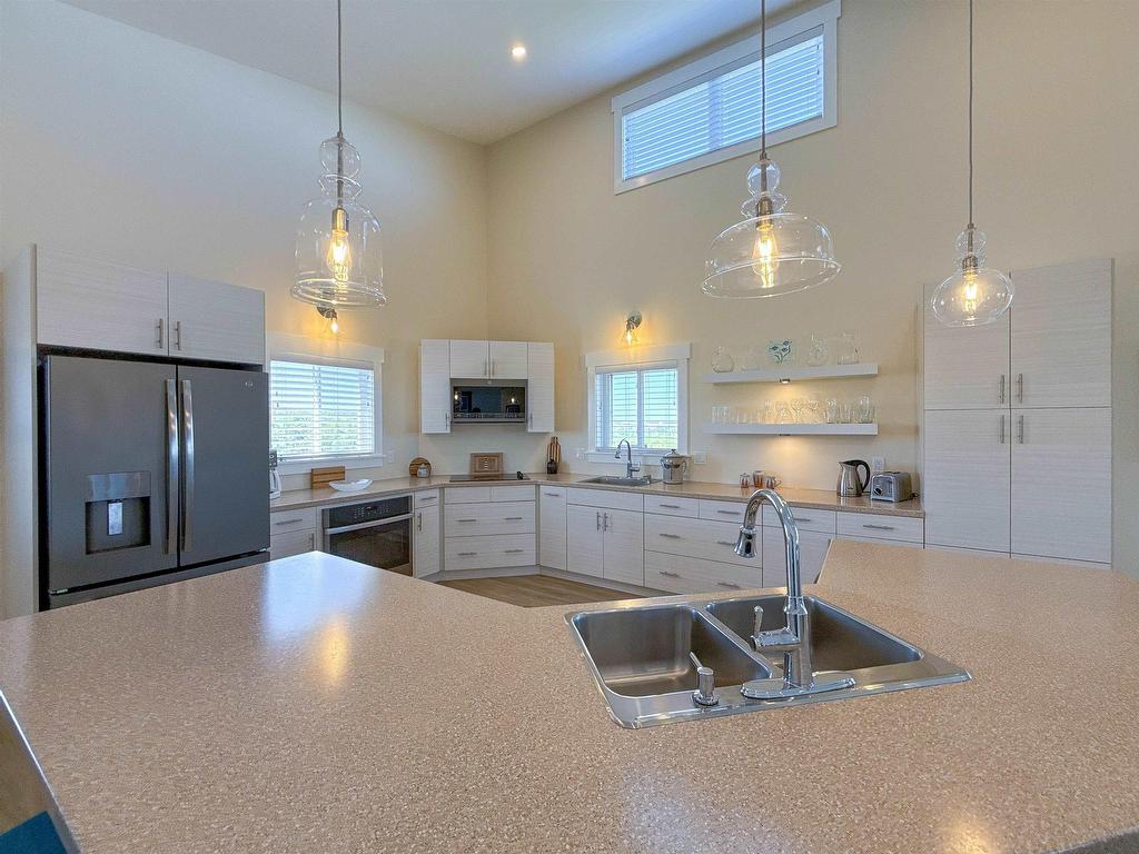 












223 Camelot Road

,
French River,







PE
C0B 1M0

