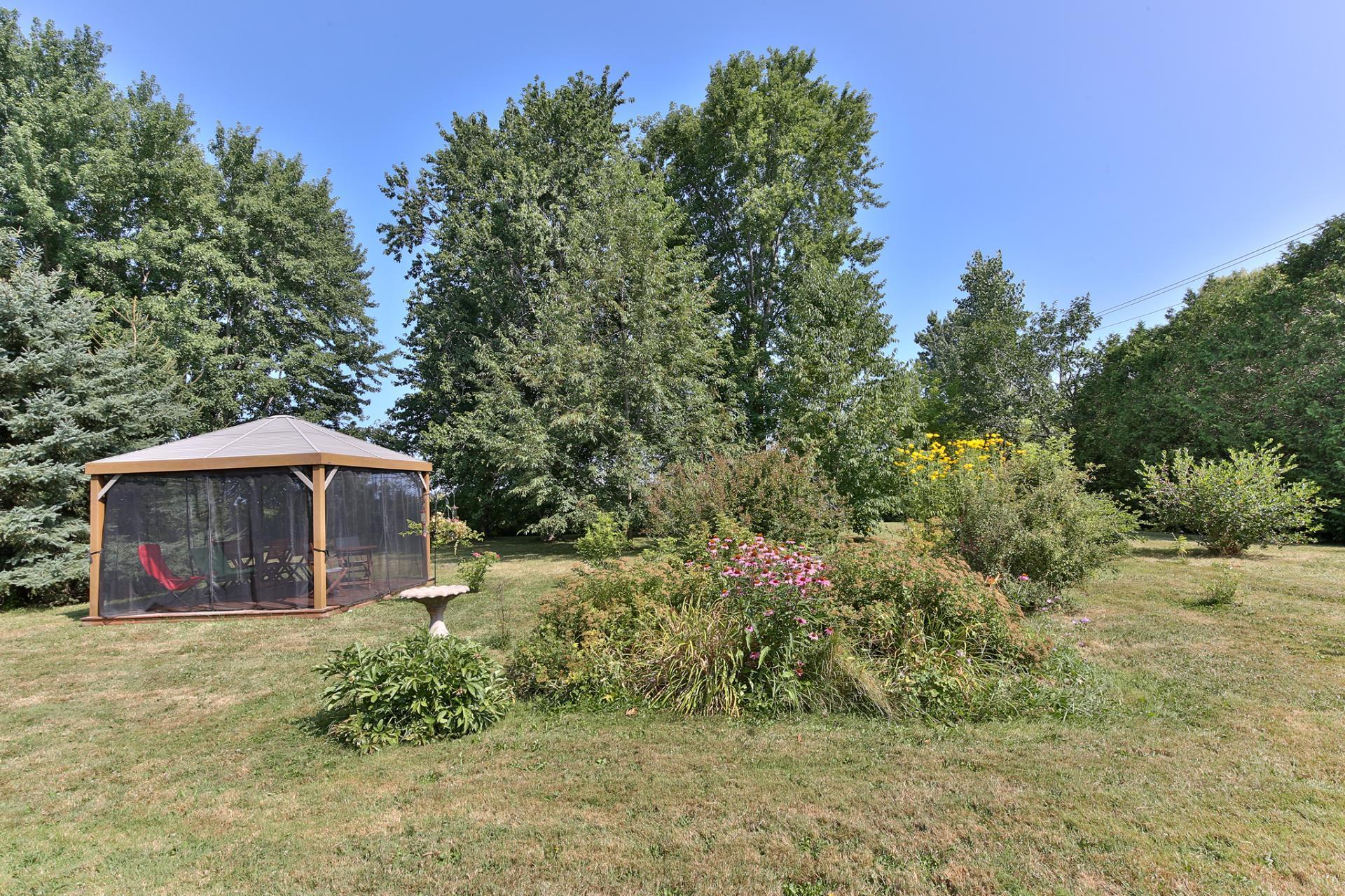 









1280


Rg des Dussault

,
Saint-Alexandre,




QC
J0J1S0

