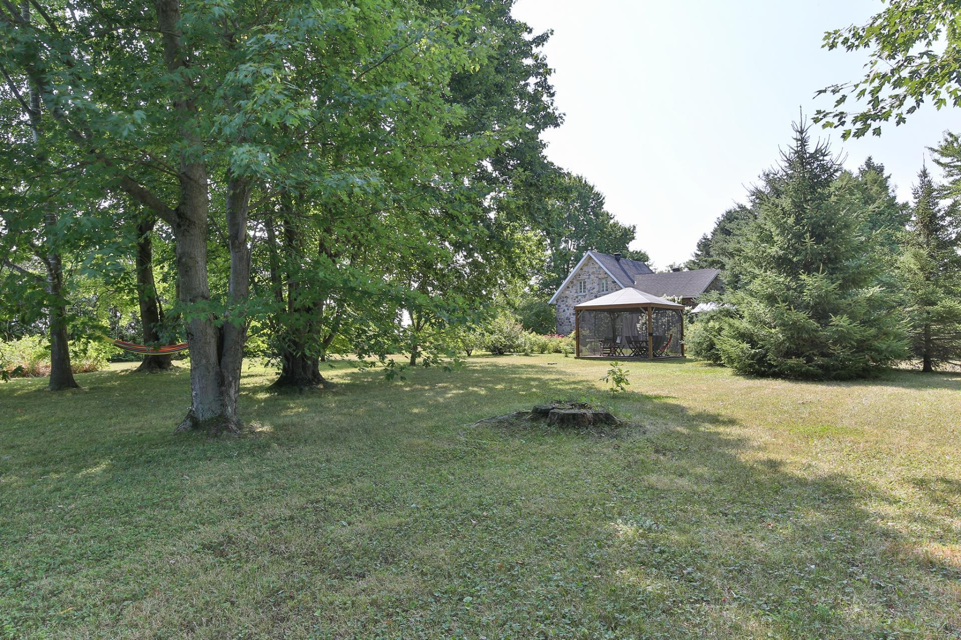 









1280


Rg des Dussault

,
Saint-Alexandre,




QC
J0J1S0

