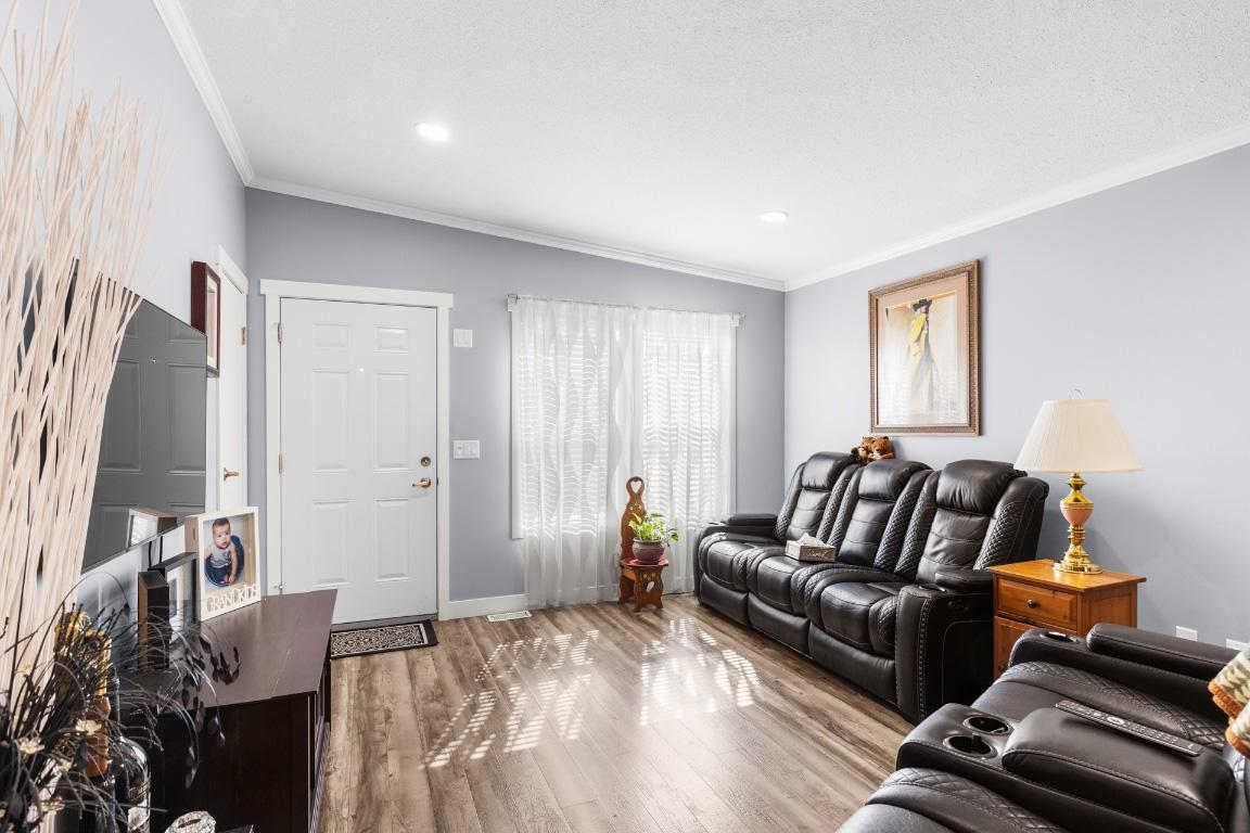 









1835


Nancee Way

Court, 45,
West Kelowna,




BC
V1Z 4C1

