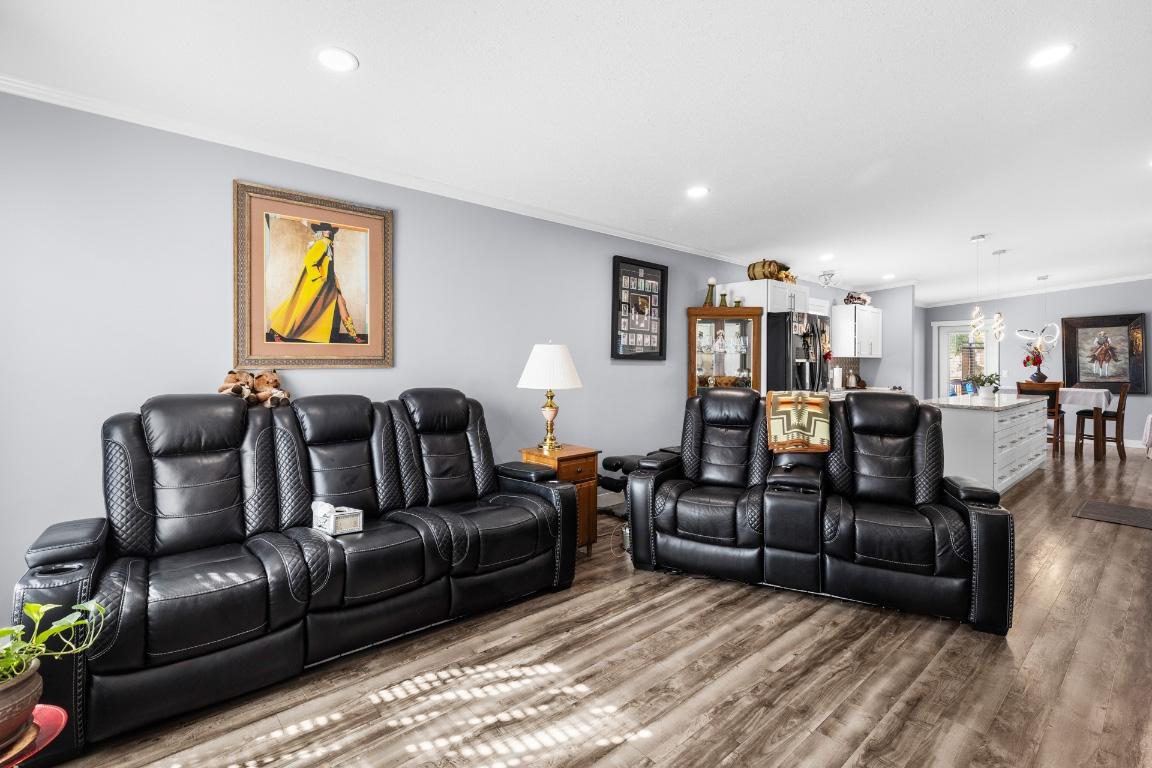 









1835


Nancee Way

Court, 45,
West Kelowna,




BC
V1Z 4C1

