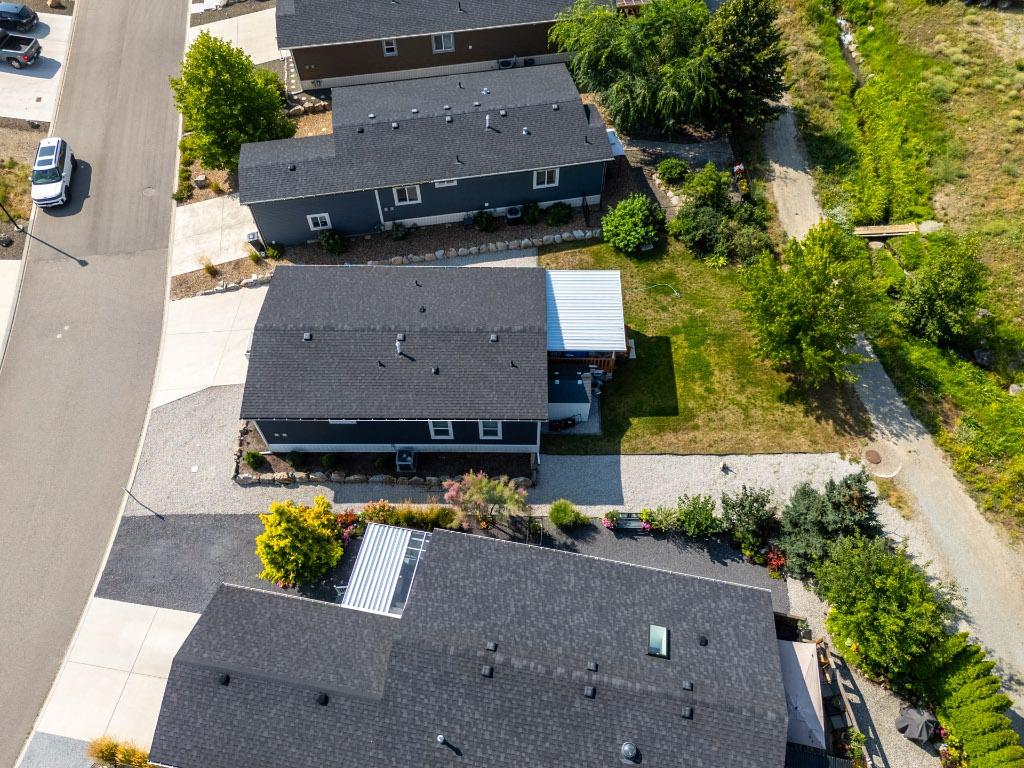 









1835


Nancee Way

Court, 45,
West Kelowna,




BC
V1Z 4C1

