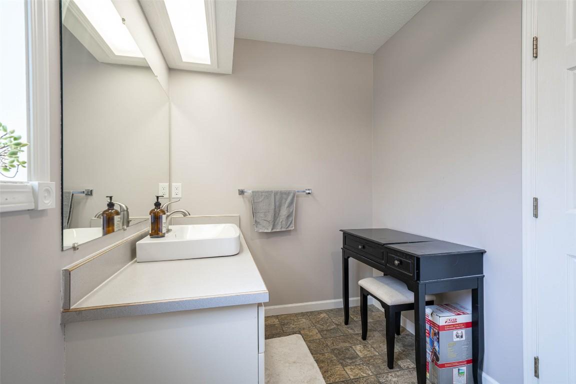 









53


Preston

Crescent,
Enderby,




BC
V4Y 4C5

