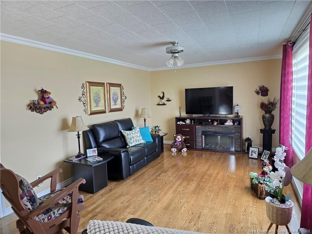 









232


RTE 134

,
Petit-Rocher-Nord,




NB
E8J 3B2

