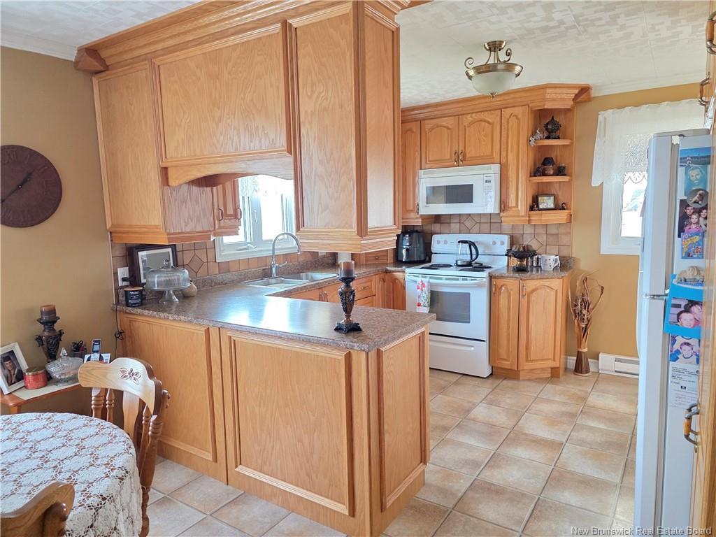 









232


RTE 134

,
Petit-Rocher-Nord,




NB
E8J 3B2


