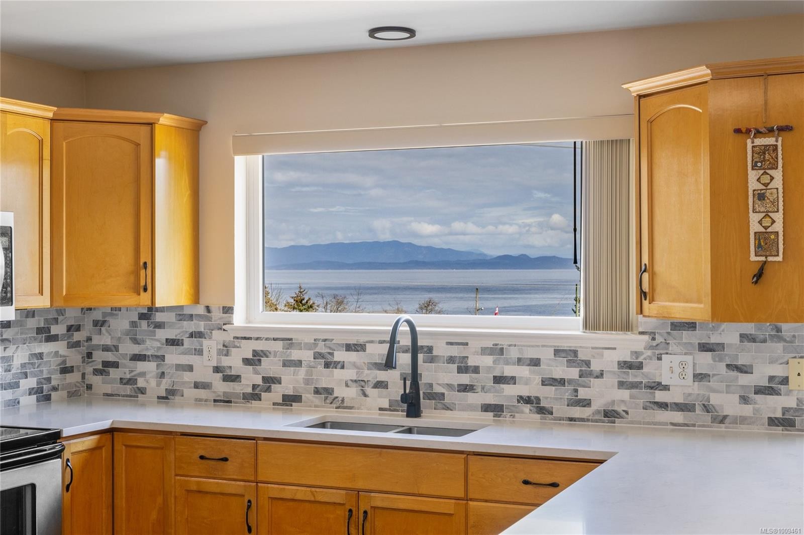 









3021


Raymur

Pl,
Qualicum Beach,




BC
V9K 2N9

