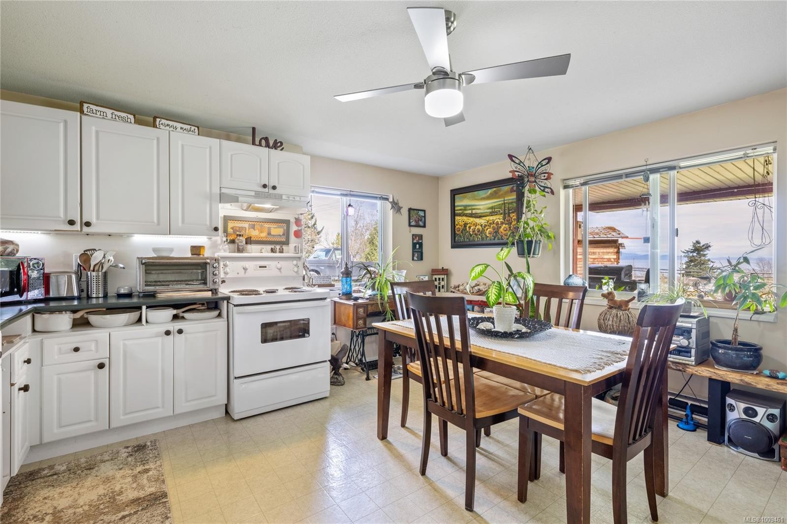 









3021


Raymur

Pl,
Qualicum Beach,




BC
V9K 2N9

