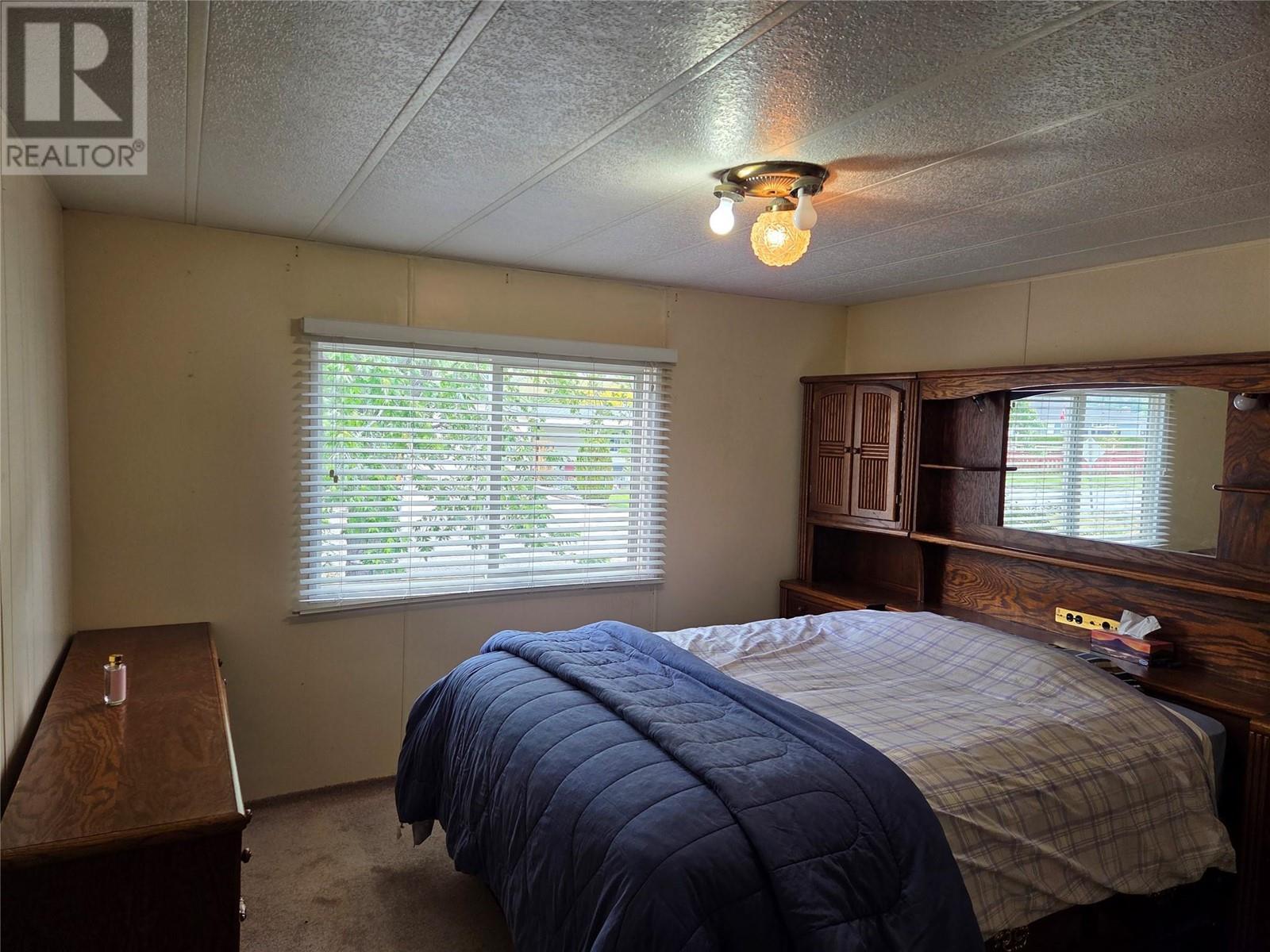 












405 Vandelinde Drive

,
Keremeos,




British Columbia
V0X1N2

