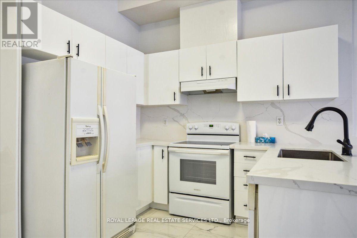 












3302 PINTO PLACE

,
Mississauga,




Ontario
L5B1V7

