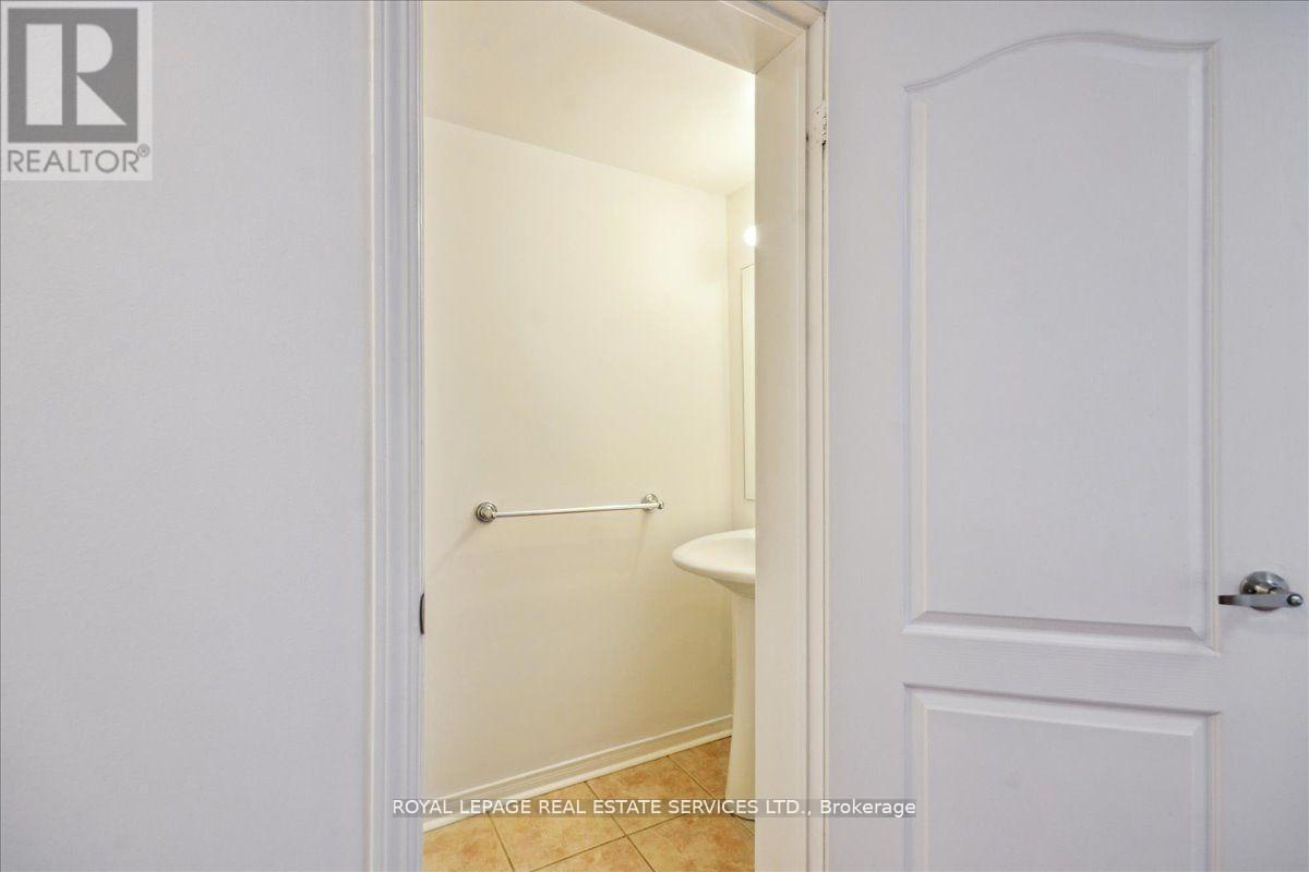 












3302 PINTO PLACE

,
Mississauga,




Ontario
L5B1V7

