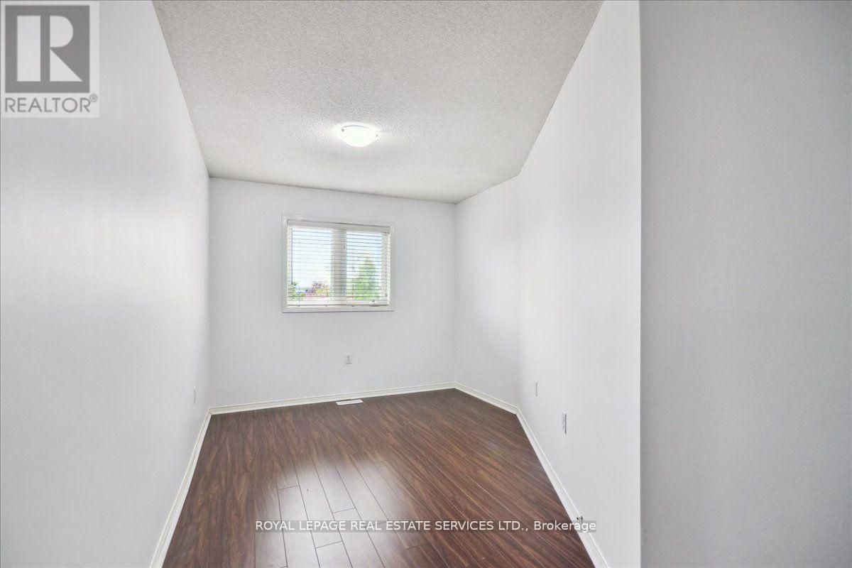 












3302 PINTO PLACE

,
Mississauga,




Ontario
L5B1V7

