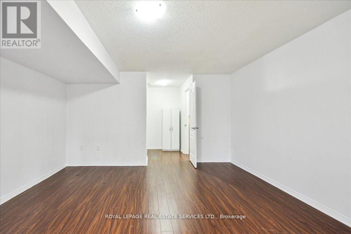 












3302 PINTO PLACE

,
Mississauga,




Ontario
L5B1V7

