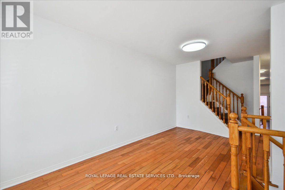 












3302 PINTO PLACE

,
Mississauga,




Ontario
L5B1V7

