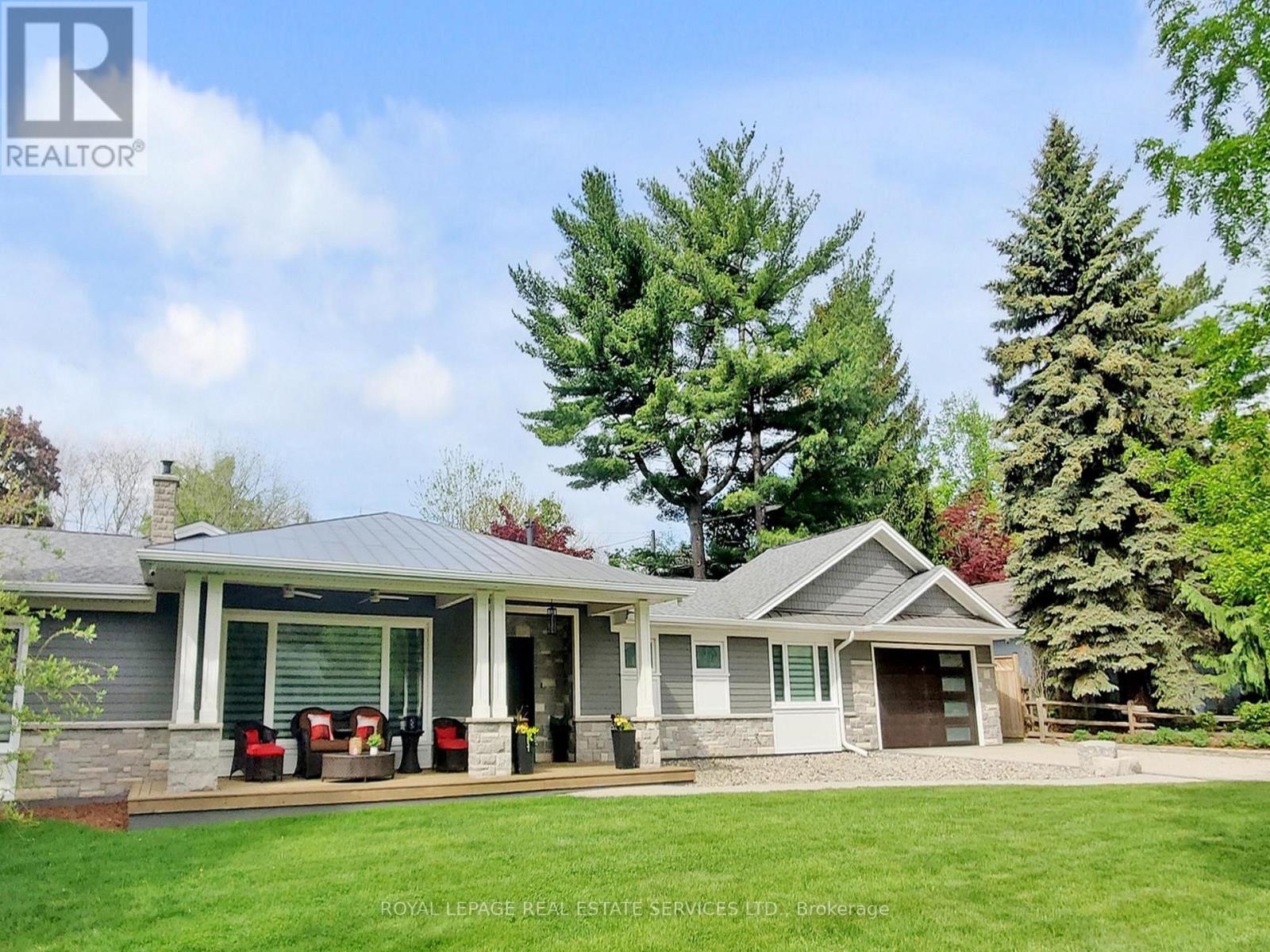 












1072 BOMORDA DRIVE

,
Oakville,




Ontario
L6H1Y2

