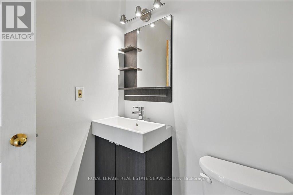 












3020 RIVERVIEW STREET

,
Oakville,




Ontario
L6L1L4

