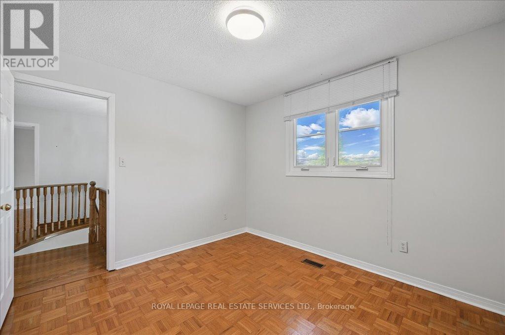 












3020 RIVERVIEW STREET

,
Oakville,




Ontario
L6L1L4

