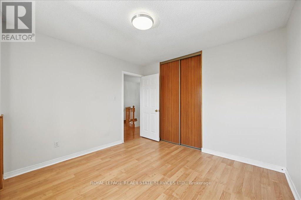 












3020 RIVERVIEW STREET

,
Oakville,




Ontario
L6L1L4

