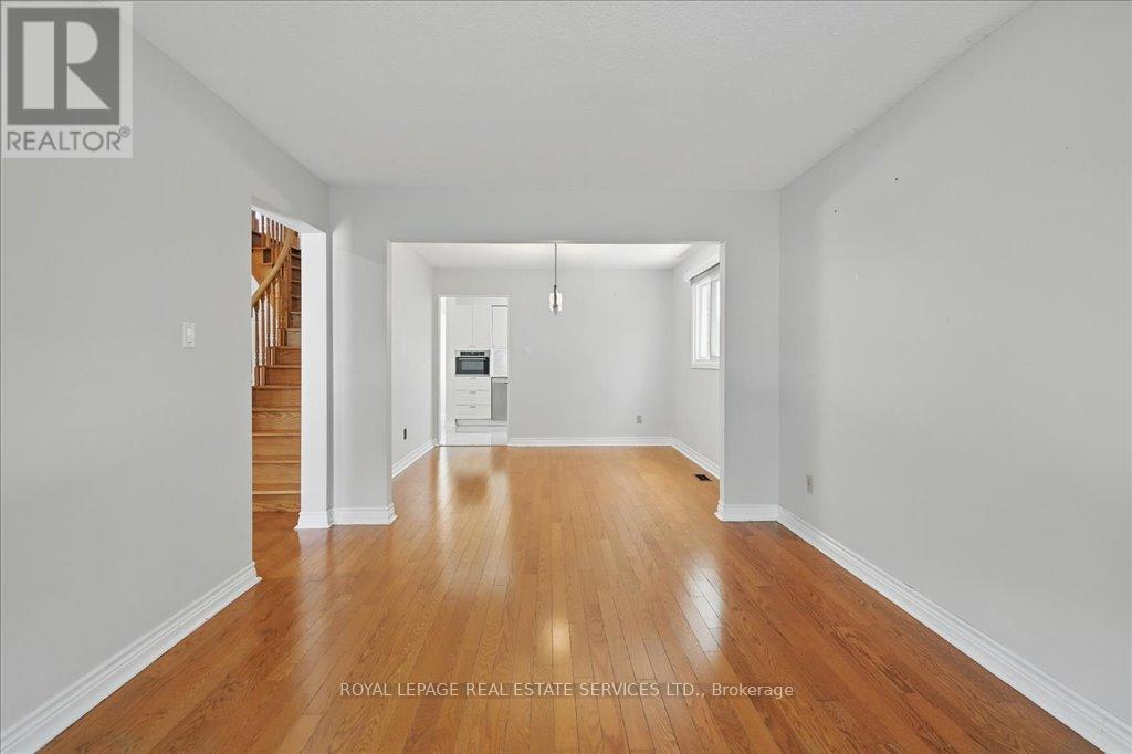 












3020 RIVERVIEW STREET

,
Oakville,




Ontario
L6L1L4


