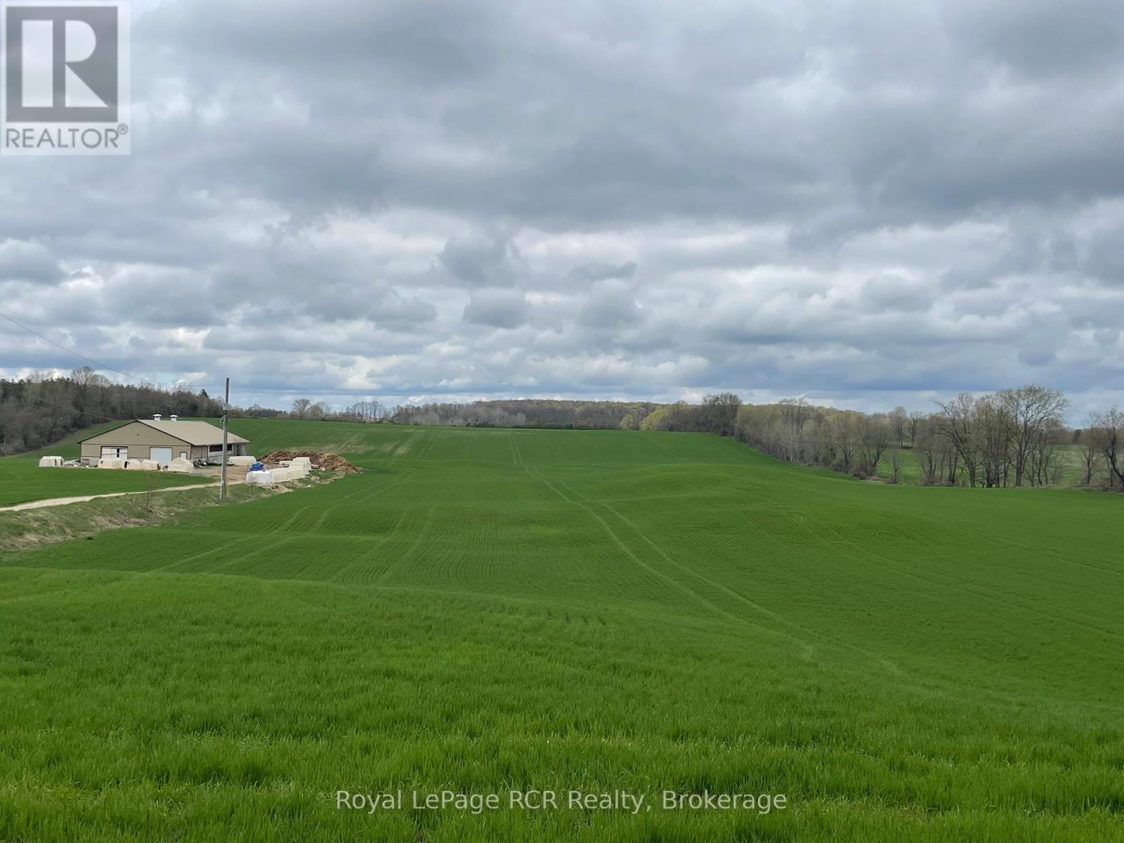 












393596 CONCESSION 2

,
West Grey,







Ontario
N0G1R0

