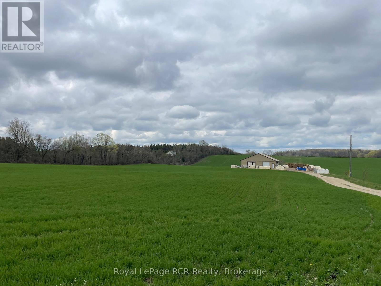 












393596 CONCESSION 2

,
West Grey,







Ontario
N0G1R0

