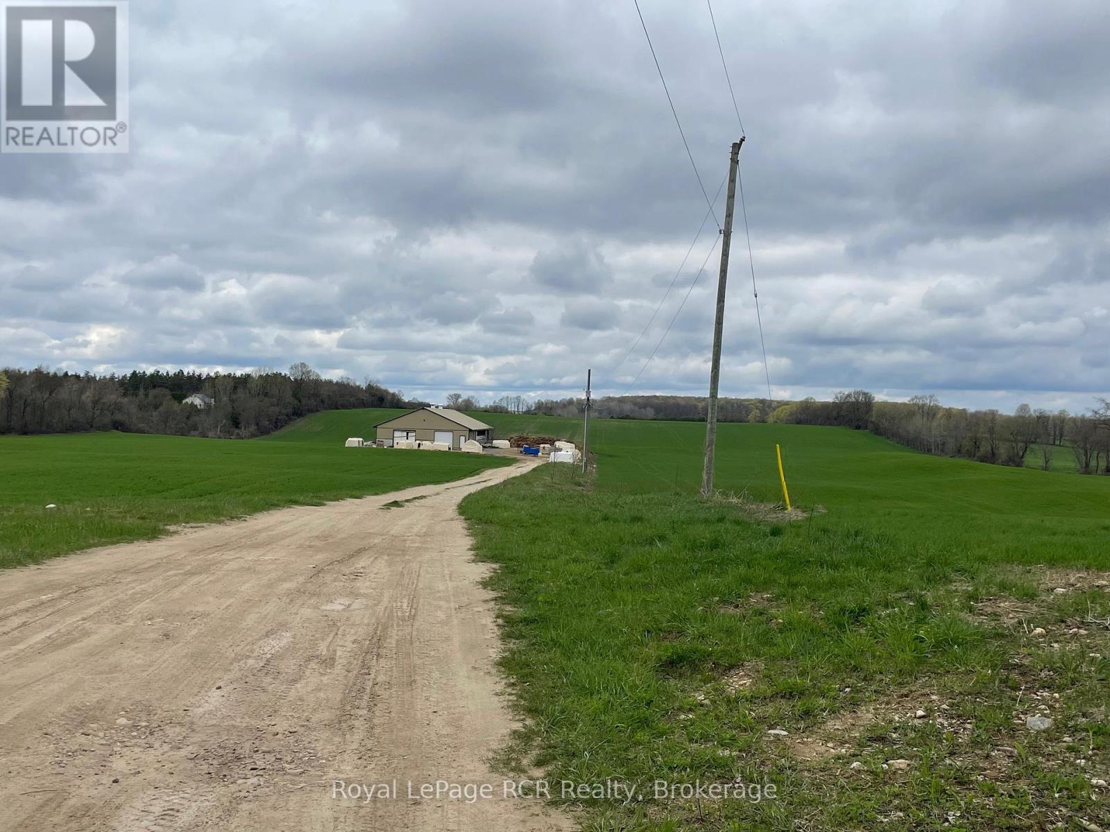 












393596 CONCESSION 2

,
West Grey,







Ontario
N0G1R0

