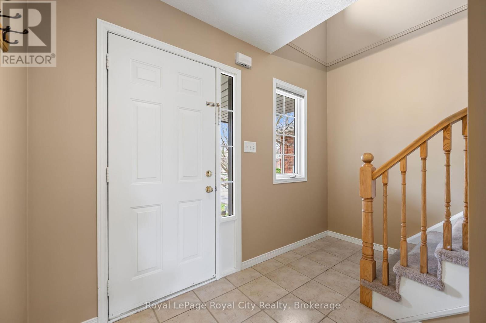 












90 DOYLE DRIVE

,
Guelph (Clairfields/Hanlon Business Park),




Ontario
N1G5B9

