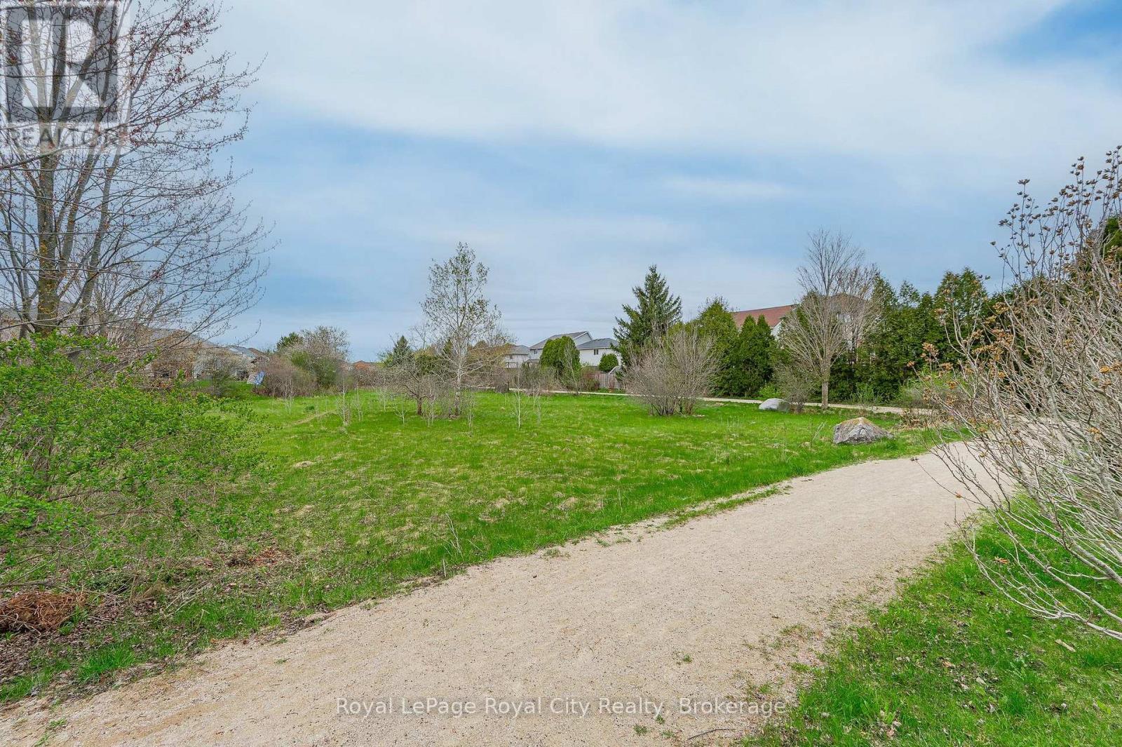 












90 DOYLE DRIVE

,
Guelph (Clairfields/Hanlon Business Park),




Ontario
N1G5B9

