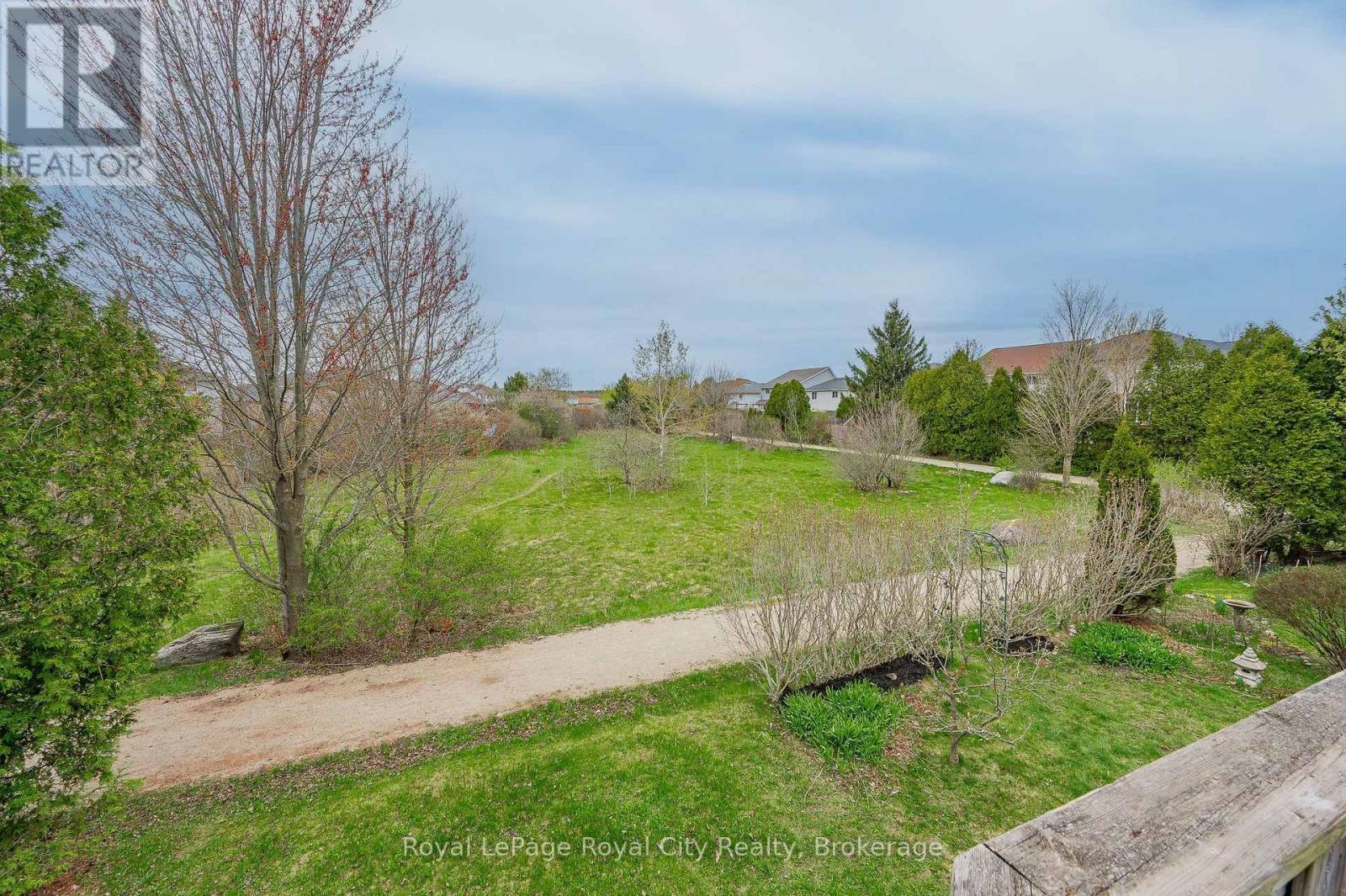 












90 DOYLE DRIVE

,
Guelph (Clairfields/Hanlon Business Park),




Ontario
N1G5B9


