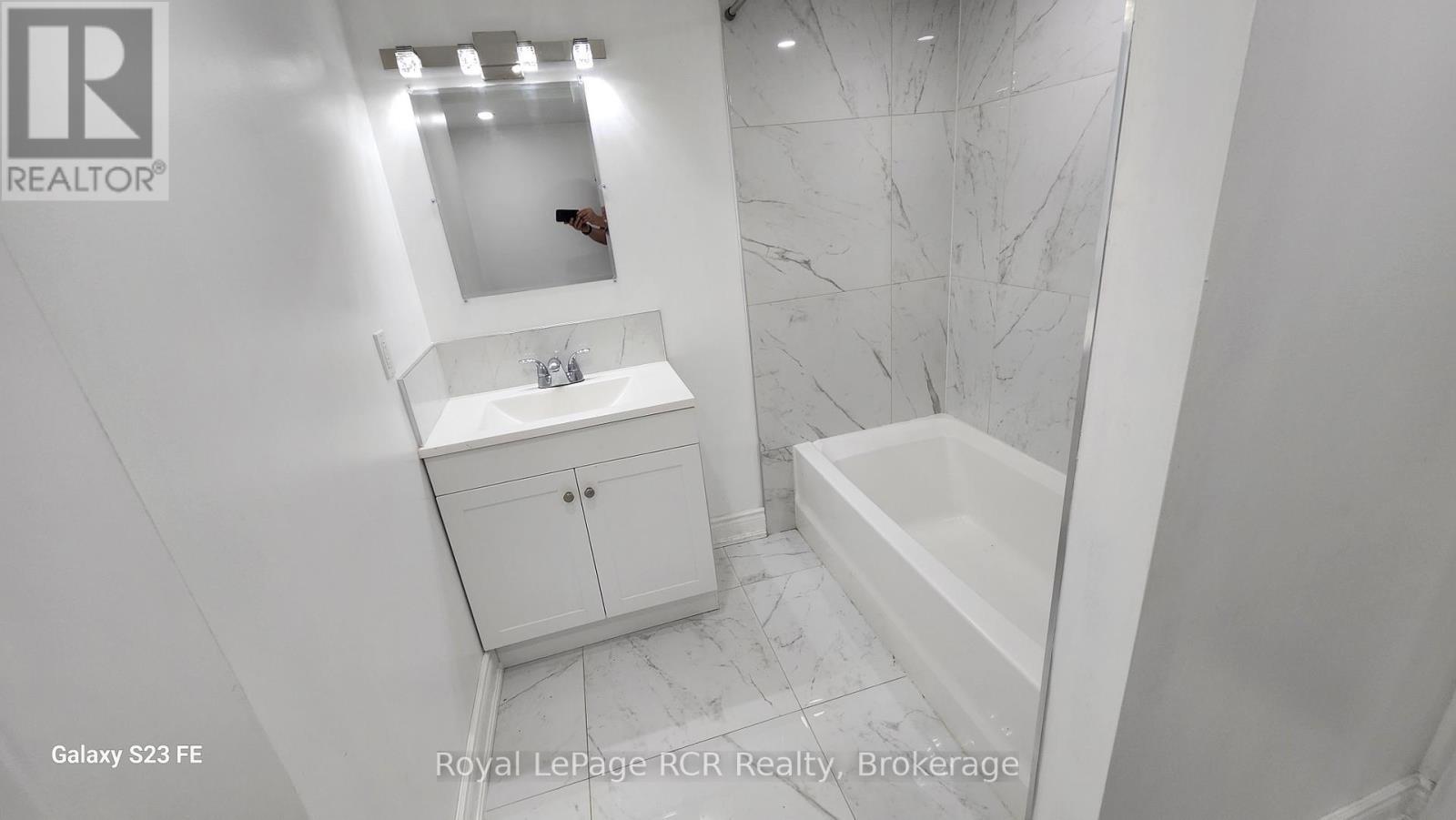 












338 VAN DUSEN AVENUE

,
Southgate,




Ontario
N0C1B0


