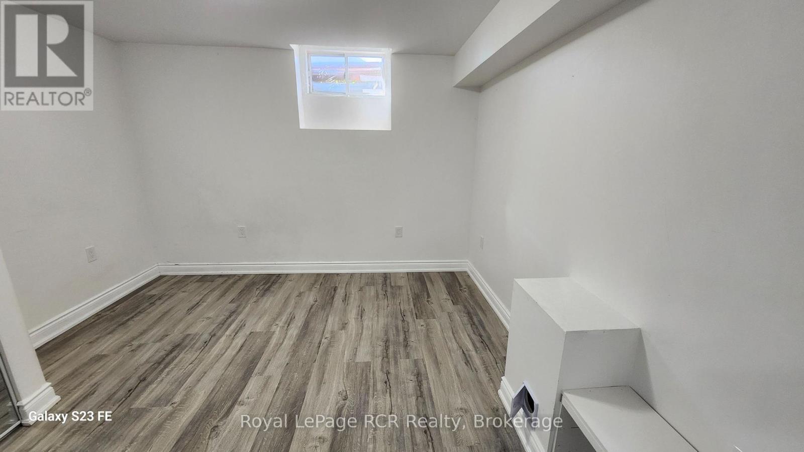 












338 VAN DUSEN AVENUE

,
Southgate,




Ontario
N0C1B0

