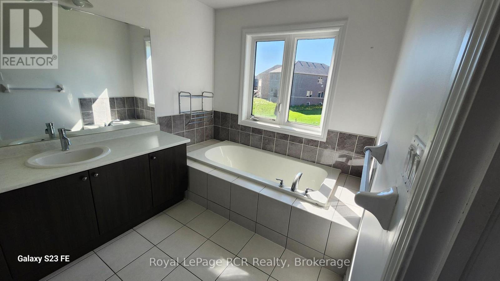












338 VAN DUSEN AVENUE

,
Southgate,




Ontario
N0C1B0

