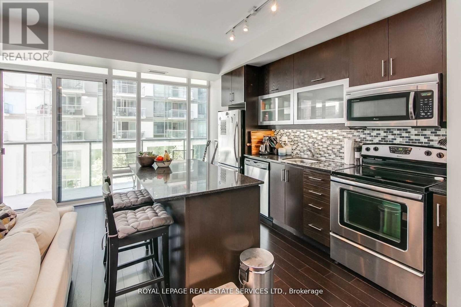 












330 - 90 STADIUM ROAD

,
Toronto,




Ontario
M5V3W5

