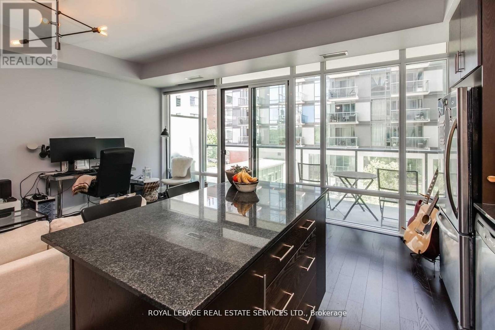 












330 - 90 STADIUM ROAD

,
Toronto,




Ontario
M5V3W5

