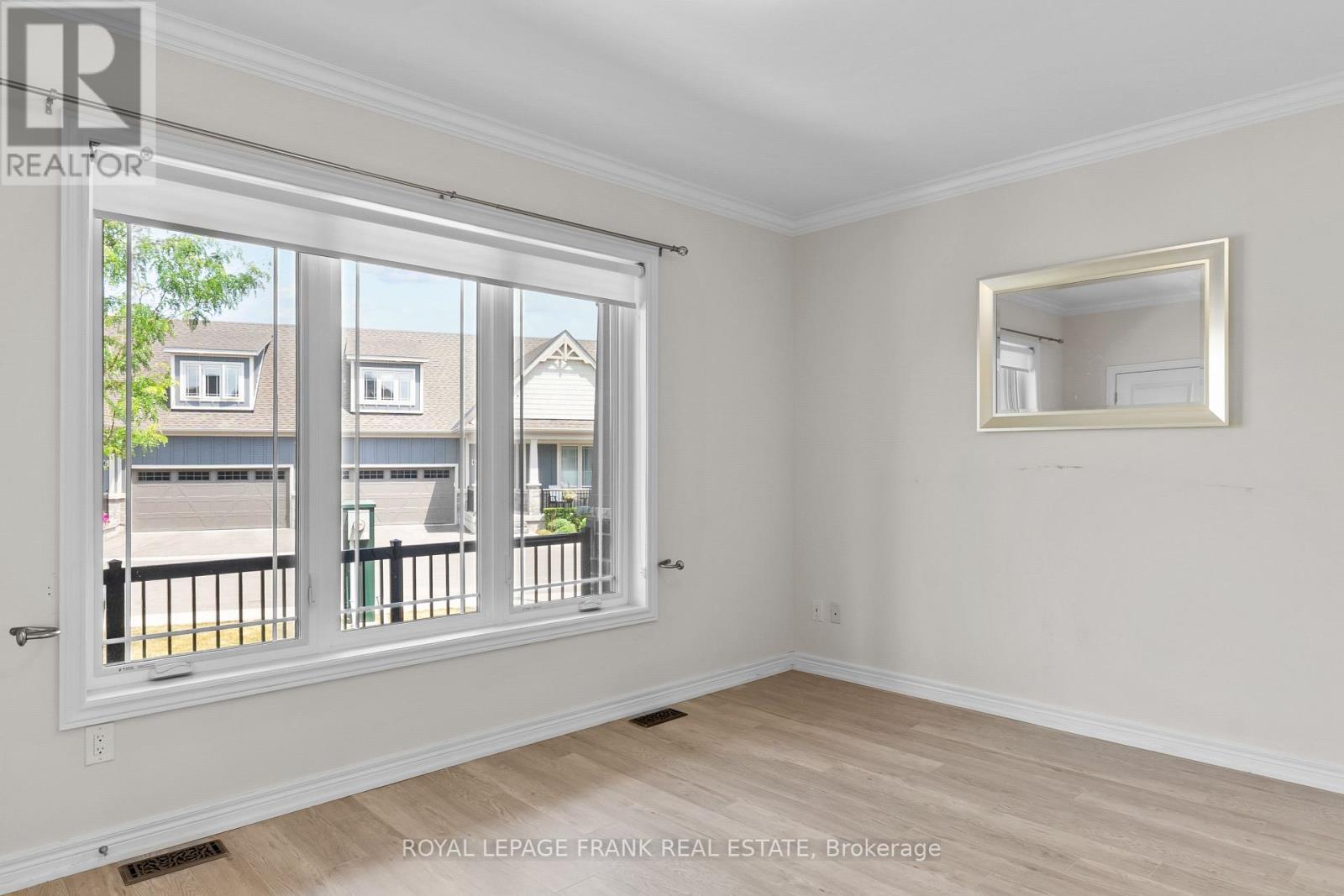 












9 - 80 MARSH AVENUE

,
Peterborough North (North),




Ontario
K9H0J5

