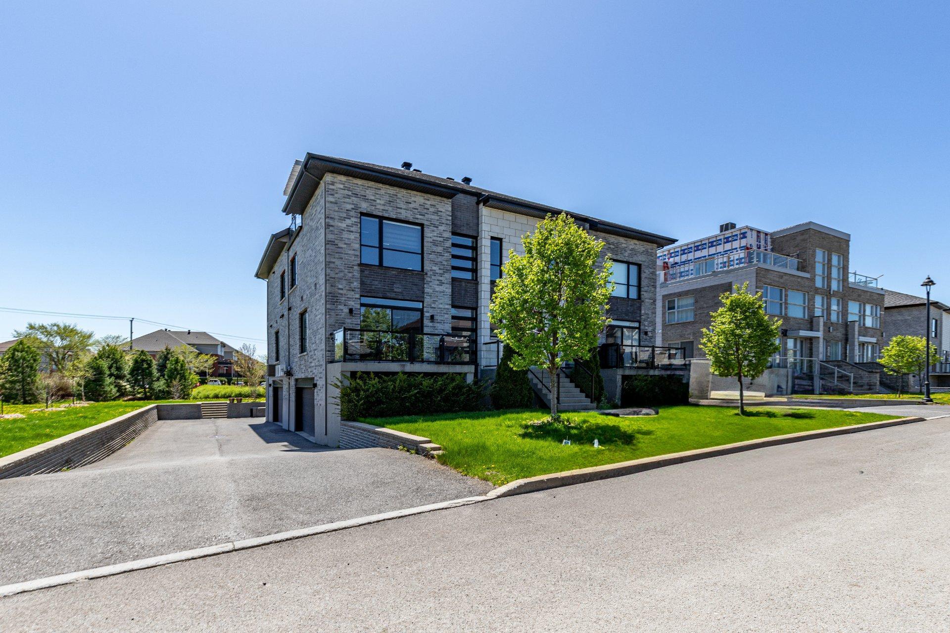 









4435


Rue Lenoir

, 3,
Brossard,




QC
J4Y0J9

