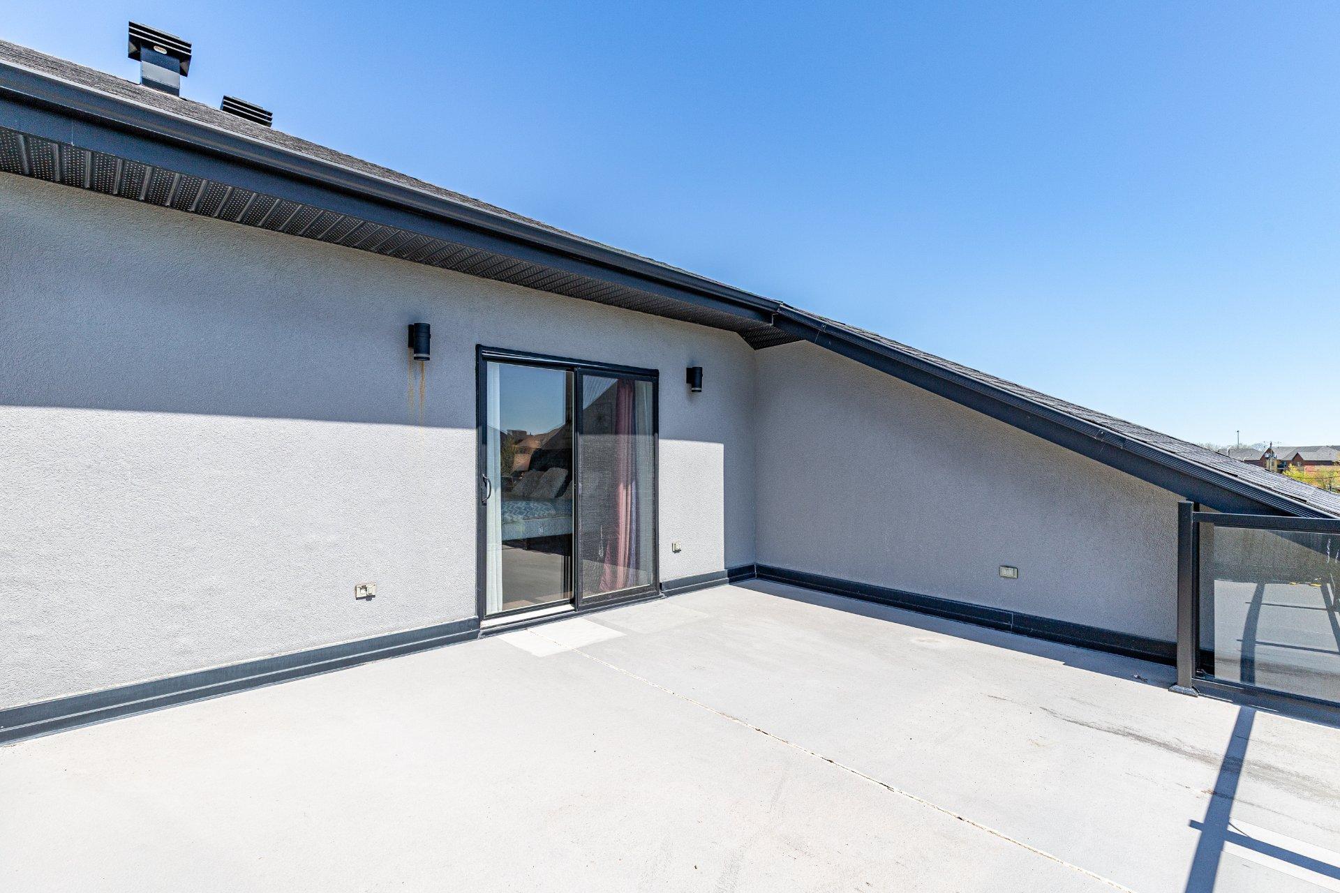 









4435


Rue Lenoir

, 3,
Brossard,




QC
J4Y0J9

