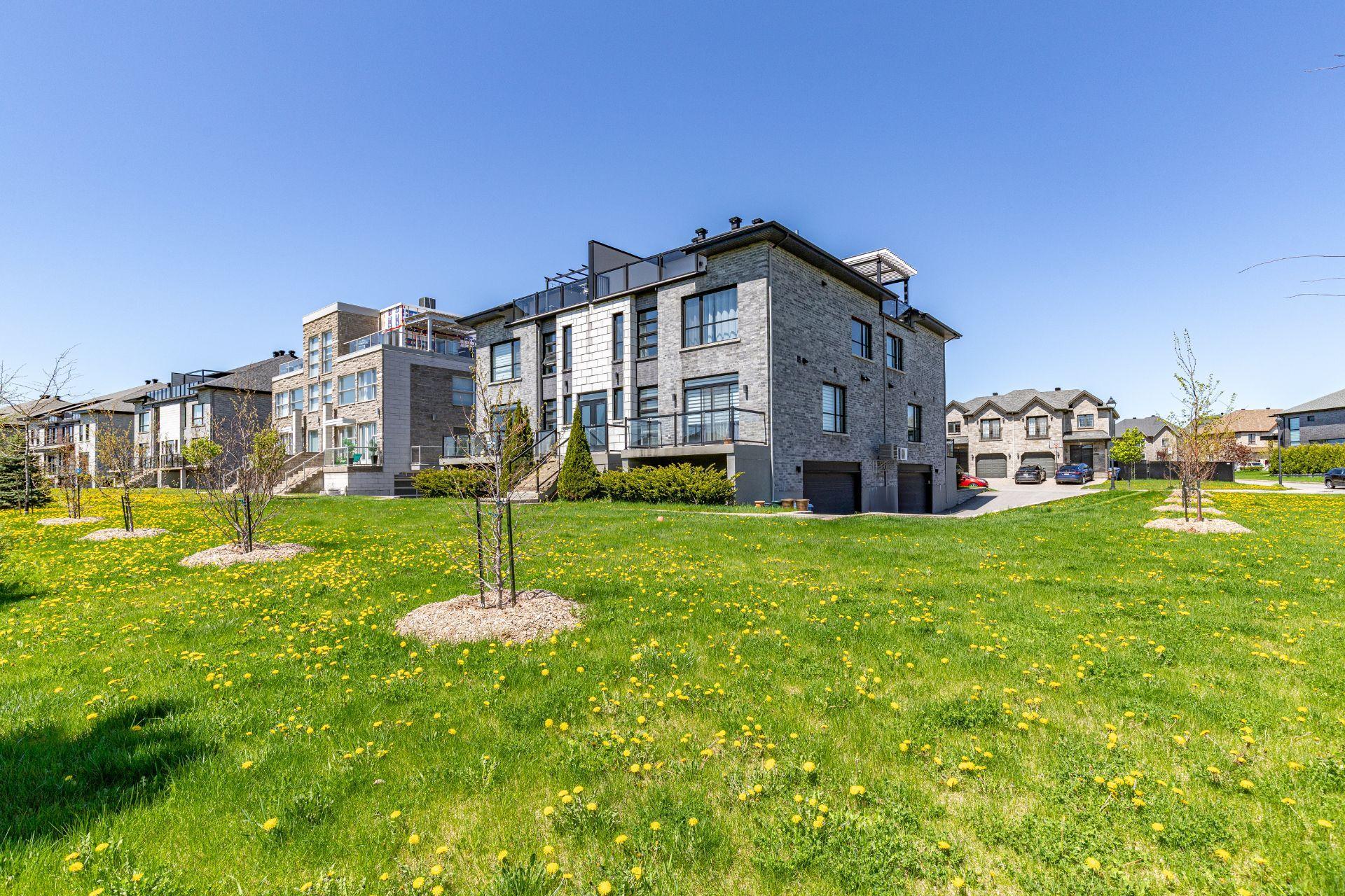 









4435


Rue Lenoir

, 3,
Brossard,




QC
J4Y0J9

