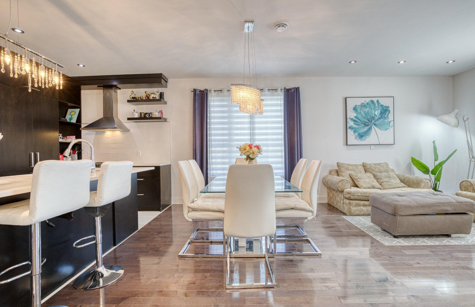 









4435


Rue Lenoir

, 3,
Brossard,




QC
J4Y0J9

