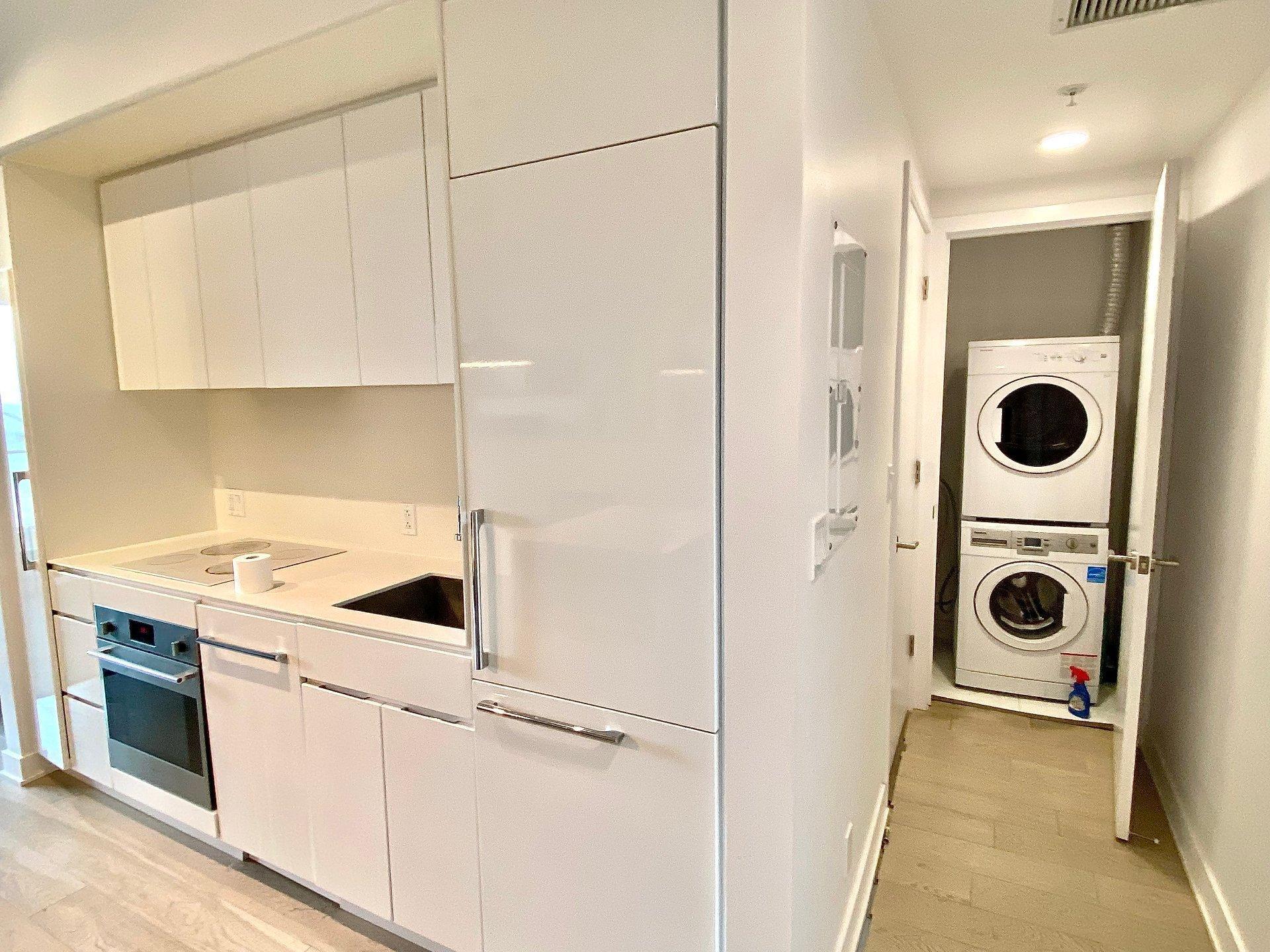 









1288


Av. des Canadiens-de-Montréal

, 1813,
Montréal (Ville-Marie),




QC
H3B3B3

