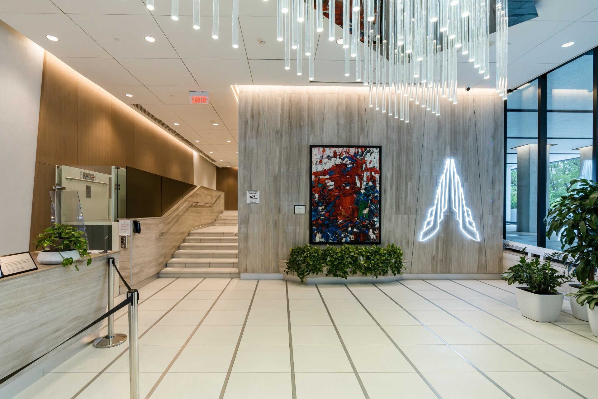 









1288


Av. des Canadiens-de-Montréal

, 1813,
Montréal (Ville-Marie),




QC
H3B3B3

