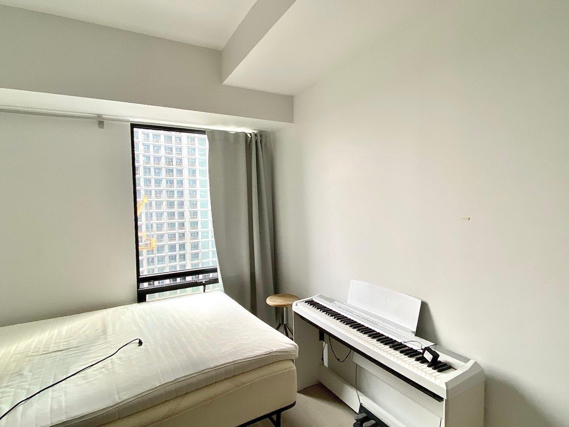 









1288


Av. des Canadiens-de-Montréal

, 1813,
Montréal (Ville-Marie),




QC
H3B3B3

