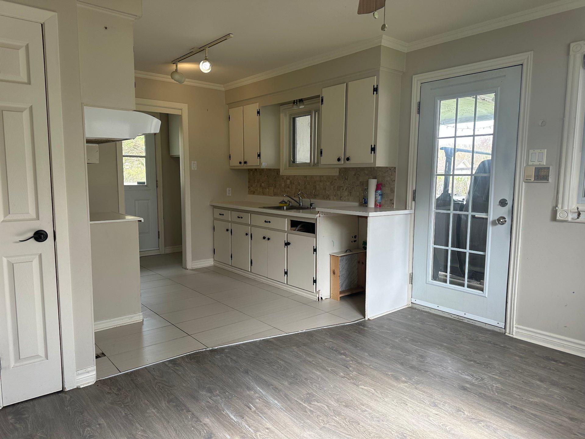 









690


Ch. de Val-des-Lacs

,
Sainte-Sophie,




QC
J7C2J5

