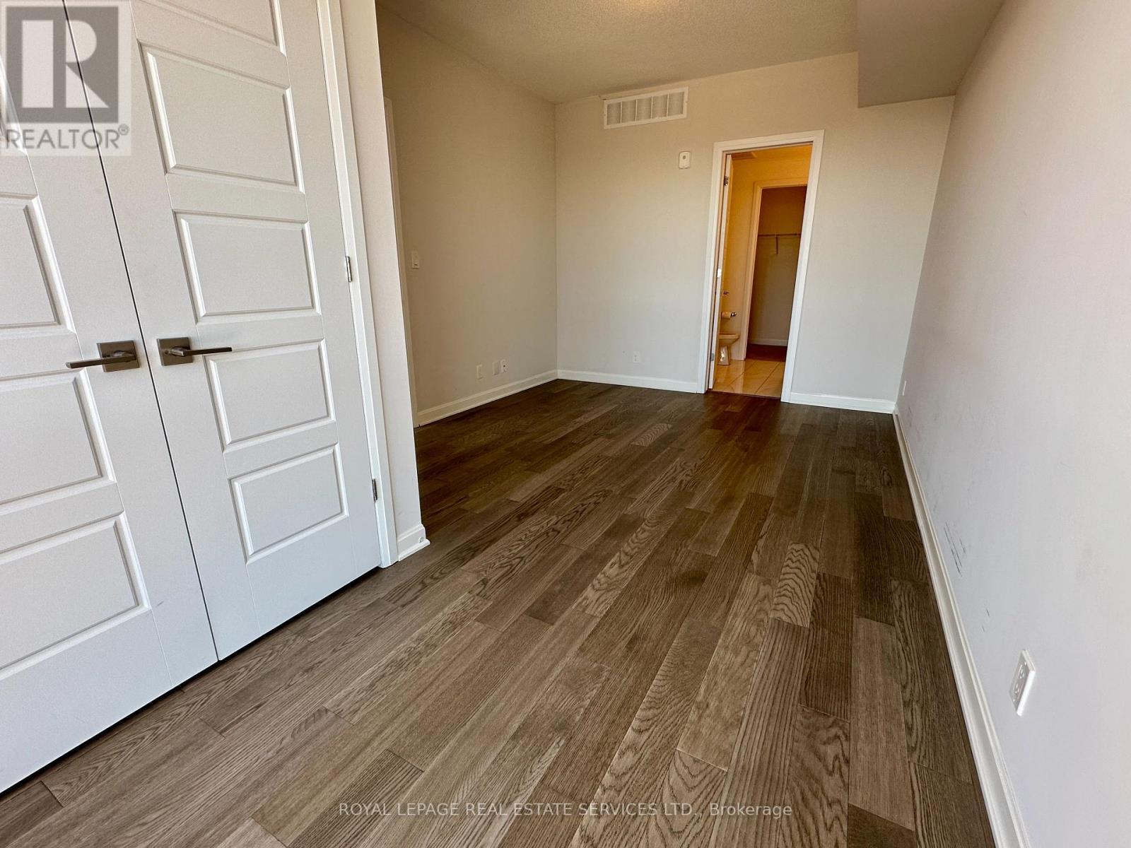 












410 - 3028 CREEKSHORE COMMON

,
Oakville,




Ontario
L6M5K6

