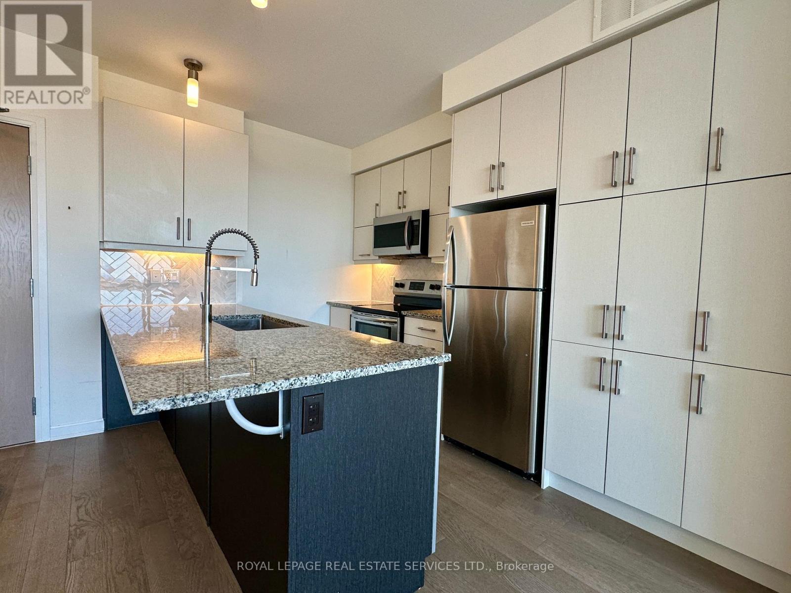 












410 - 3028 CREEKSHORE COMMON

,
Oakville,




Ontario
L6M5K6

