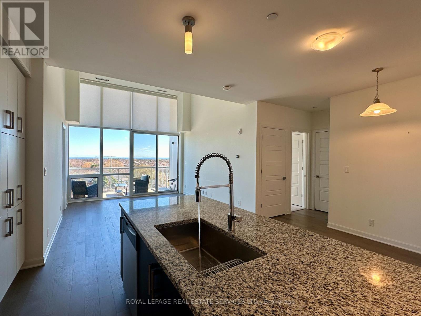 












410 - 3028 CREEKSHORE COMMON

,
Oakville,




Ontario
L6M5K6

