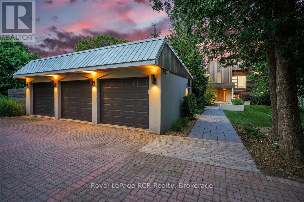 












20 EVERETT ROAD

,
South Bruce Peninsula,




Ontario
N0H2T0


