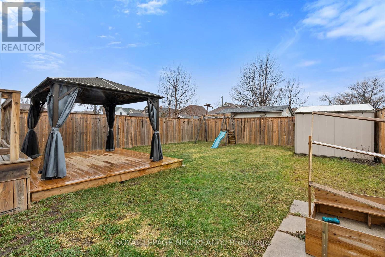 












2 CURRIE STREET

,
St. Catharines (Facer),




Ontario
L2M5M6


