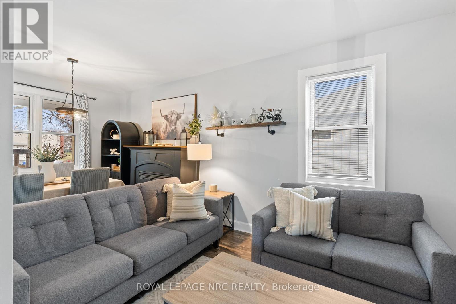 












2 CURRIE STREET

,
St. Catharines (Facer),




Ontario
L2M5M6


