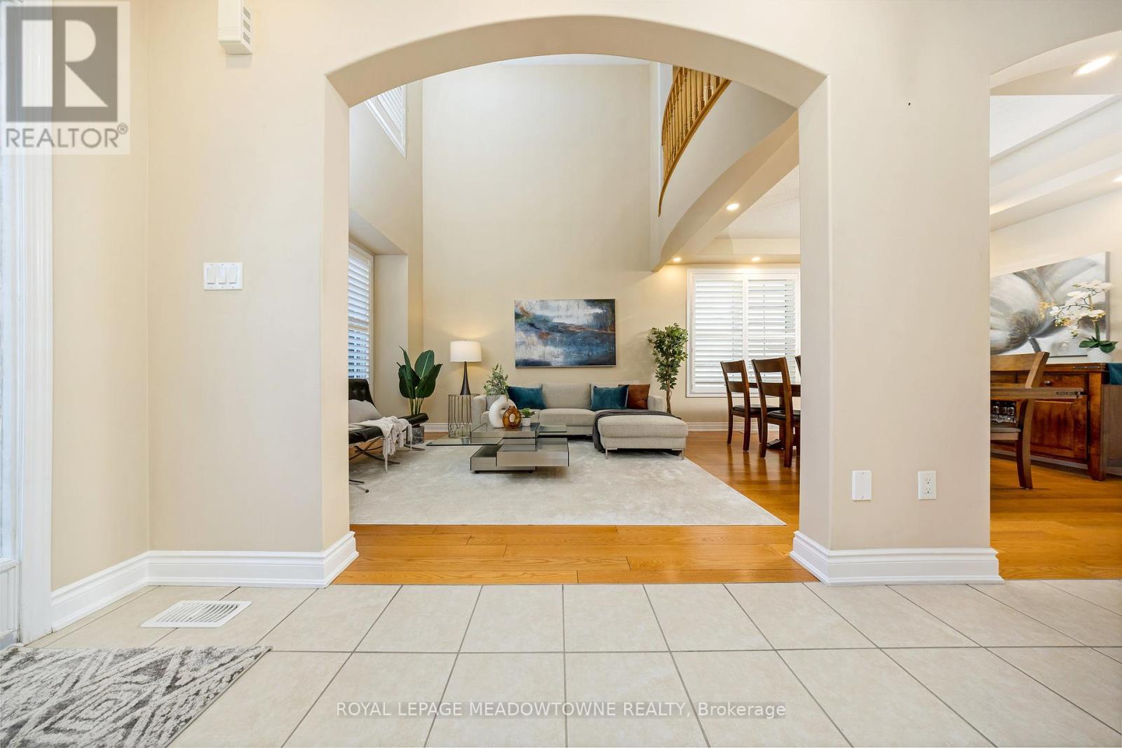 












304 TONELLI LANE

,
Milton,




Ontario
L9T0N8

